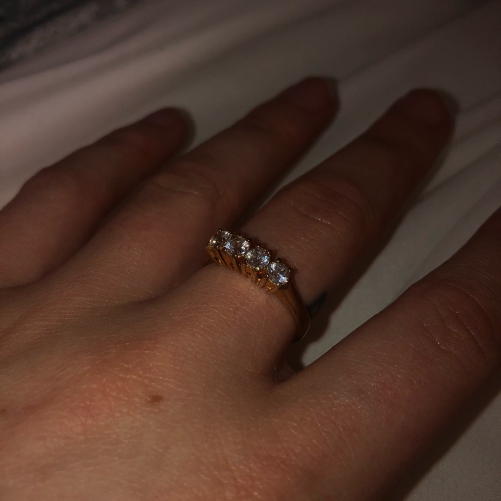 Four diamond ring size 7